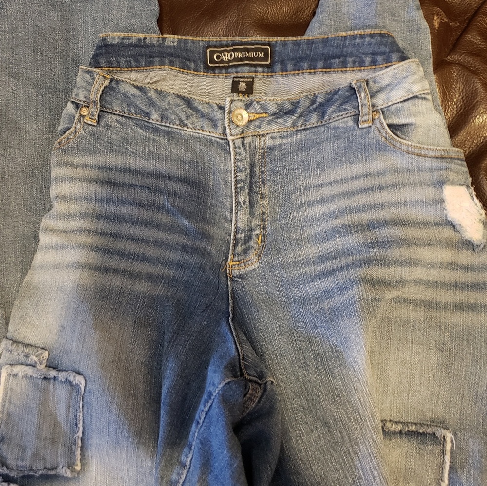CATO Jeans 20W Distressed, Light Wash, Tapered Leg